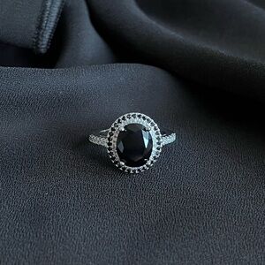 Black stone ring silver-plated size 7